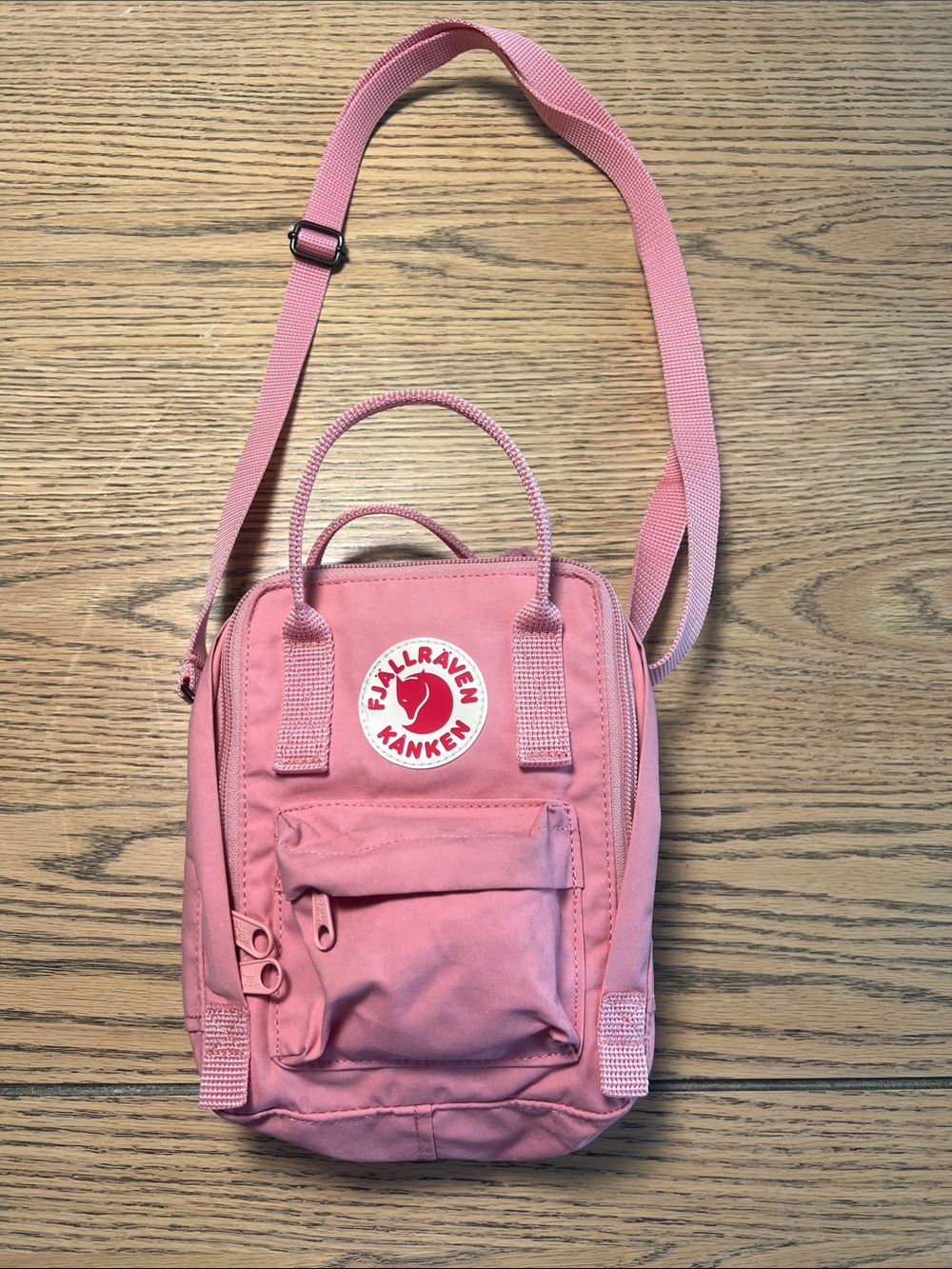 Kånken Mini Sling Bag - Dusty Pink